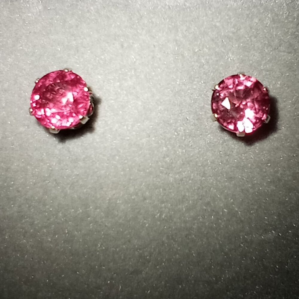 14Kt White Gold 1.22ctw Burma Pink Spinel Stud Post Earrings